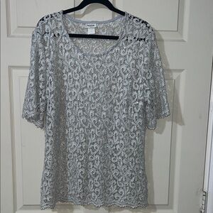 Chic Vintage Silver Lace Blouse